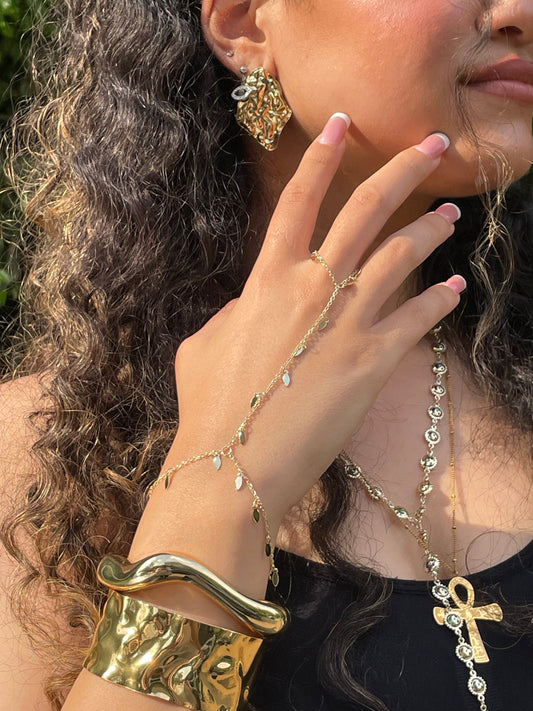 Hand chain